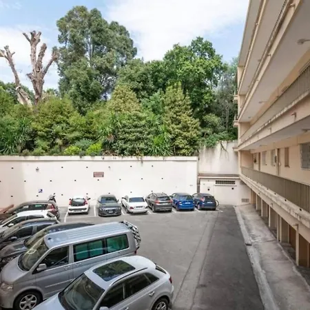 Appt Moderne Avec Belle Terrasse Centre Apartment Cannes